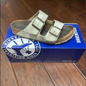 Arizona Birkenstocks in camo pattern